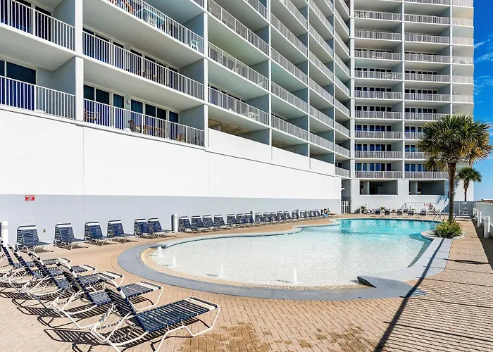 Holiday home Bright Beachfront W Private Balcony Zero-entry Pool Gym & Hot Tub *